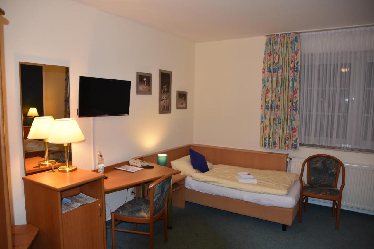 Hotel Zum Gesundbrunnen Bad Zwischenahn Exteriör bild